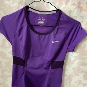 Women’s Tennis Nike tops size extra small